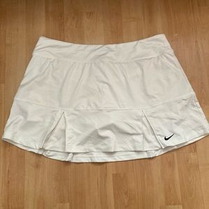 Nike Active Skirt